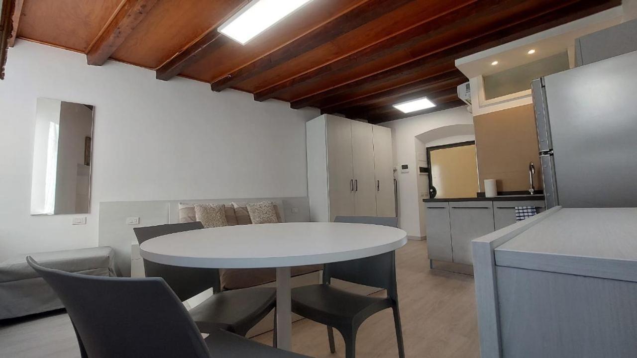 ベルガモLoftcentreアパートメント エクステリア 写真